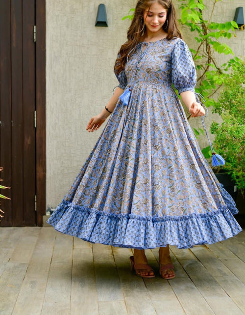 Load image into Gallery viewer, rajyogam designer gown surat
