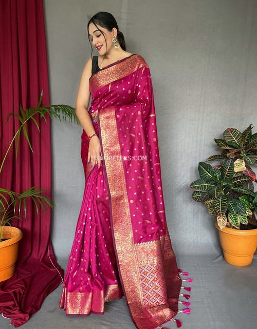 Load image into Gallery viewer, rajyogam banarasi silk saree surat
