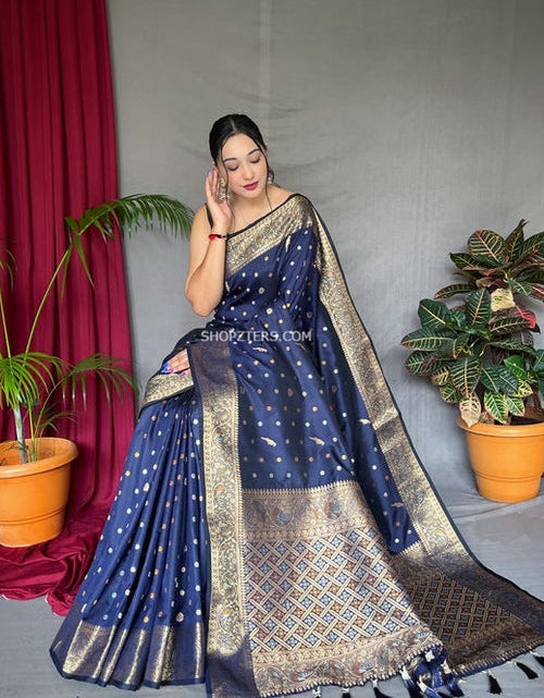 Load image into Gallery viewer, rajyogam banarasi silk saree surat
