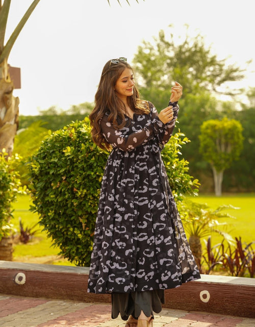Load image into Gallery viewer, rajyogam designer kurti set surat
