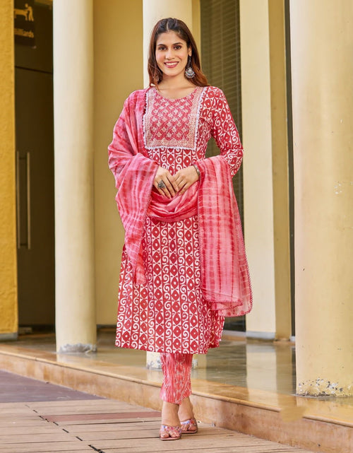 Load image into Gallery viewer, rajyogam designer salwar suit surat
