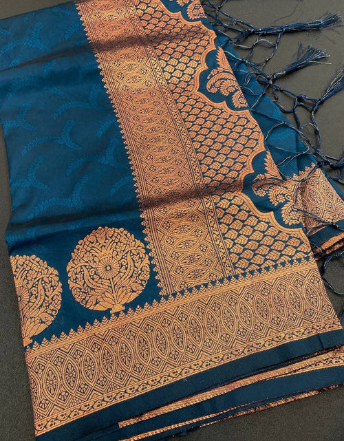 Load image into Gallery viewer, rajyogam banarasi silk saree surat
