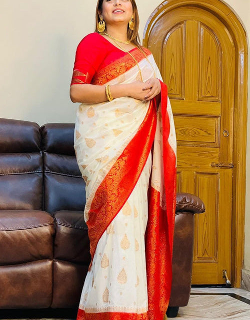 Load image into Gallery viewer, rajyogam banarasi silk saree surat
