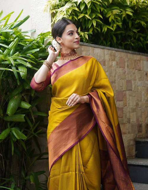 Load image into Gallery viewer, rajyogam soft silk saree surat 
