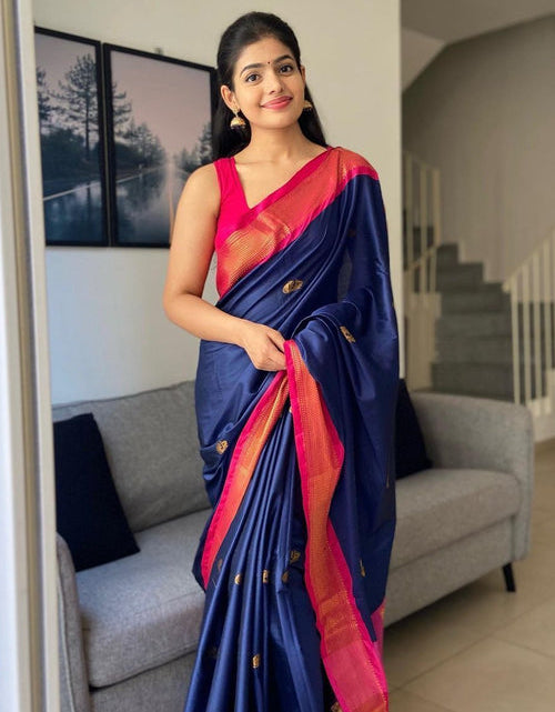 Load image into Gallery viewer, rajyogam banarasi silk saree surat
