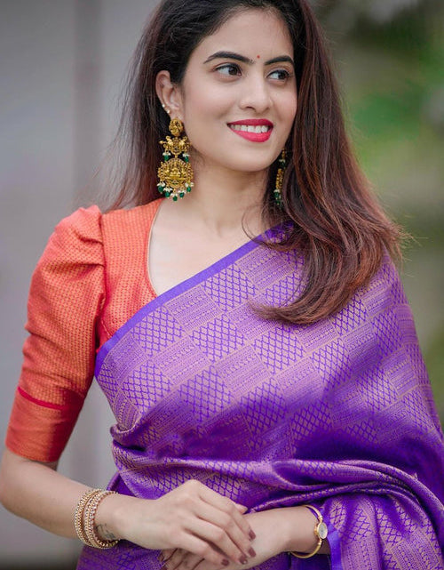 Load image into Gallery viewer, rajyogam soft silk saree surat
