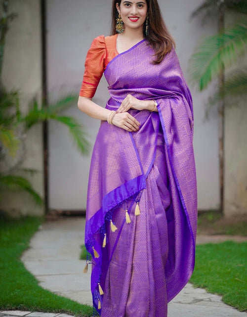 Load image into Gallery viewer, rajyogam soft silk saree surat
