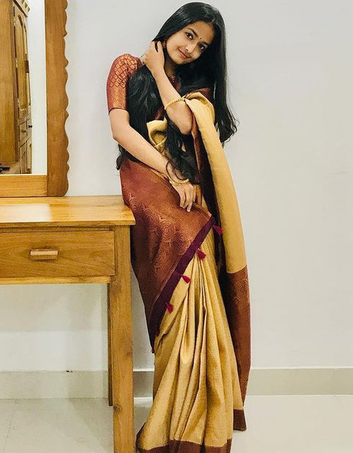 Load image into Gallery viewer, rajyogam soft silk saree surat
