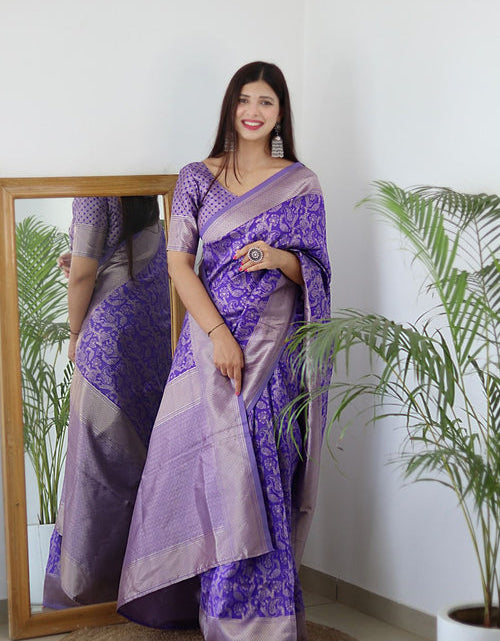 Load image into Gallery viewer, rajyogam banarasi silk saree surat
