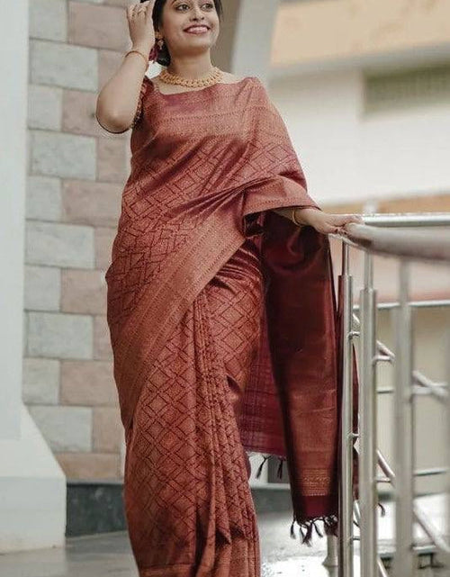 Load image into Gallery viewer, rajyogam soft silk saree surat
