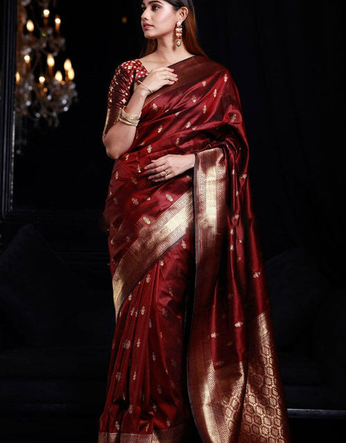 Load image into Gallery viewer, rajyogam banarasi silk saree surat
