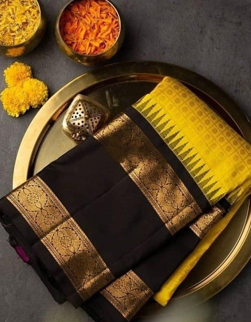 Load image into Gallery viewer, rajyogam banarasi silk saree surat
