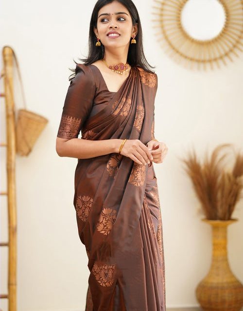 Load image into Gallery viewer, rajyogam soft silk saree surat
