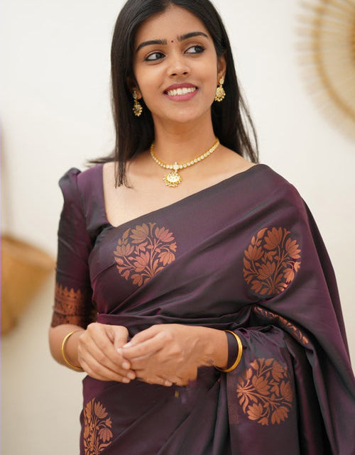 Load image into Gallery viewer, rajyogam soft silk saree surat
