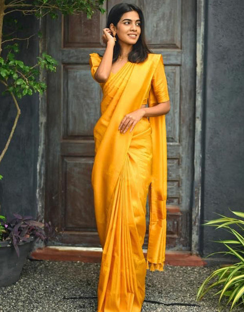 Load image into Gallery viewer, rajyogam soft silk saree surat
