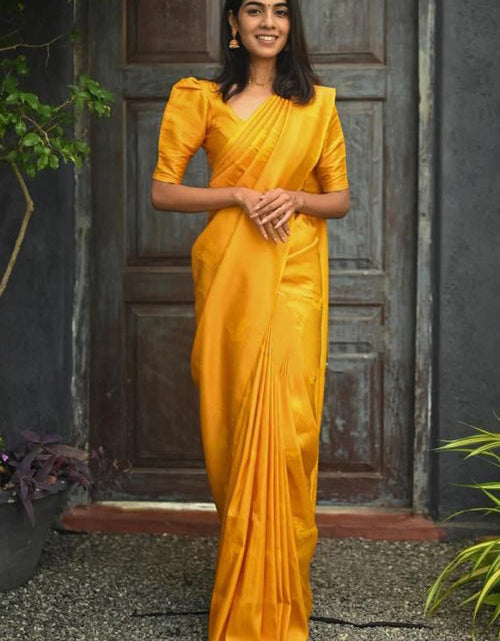 Load image into Gallery viewer, rajyogam soft silk saree surat
