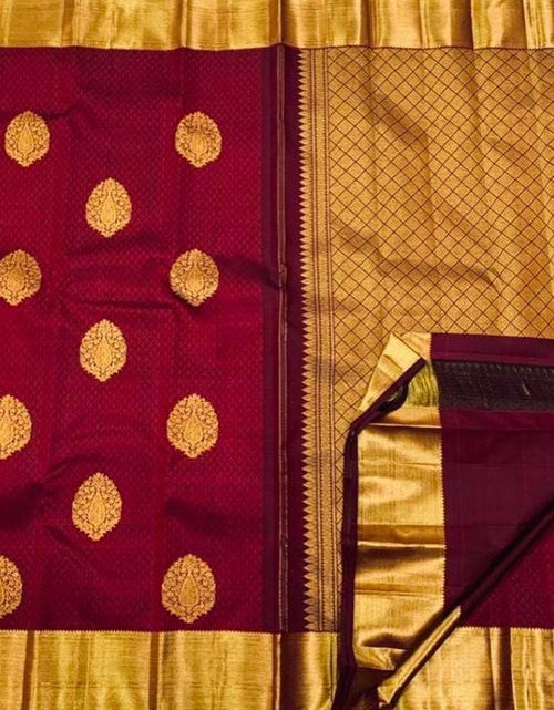 Load image into Gallery viewer, rajyogam banarasi silk saree surat
