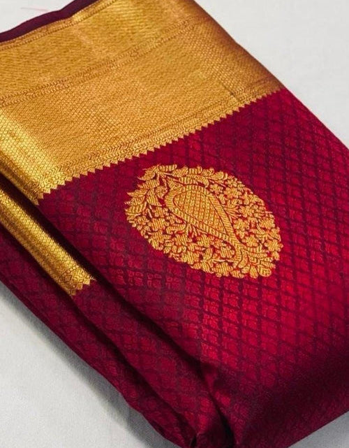 Load image into Gallery viewer, rajyogam banarasi silk saree surat
