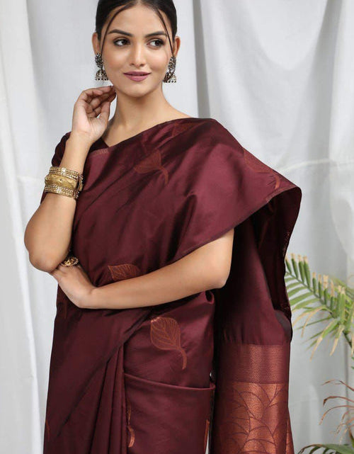 Load image into Gallery viewer, rajyogam soft silk saree surat
