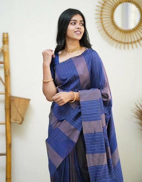 Load image into Gallery viewer, rajyogam soft silk saree surat
