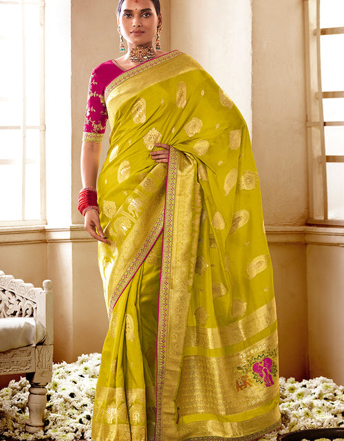 Load image into Gallery viewer, rajyogam banarasi silk saree surat
