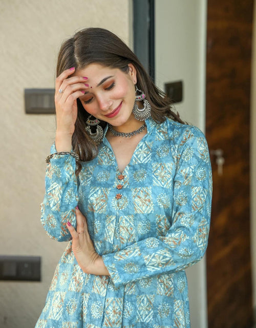 Load image into Gallery viewer, rajyogam designer kurti set surat
