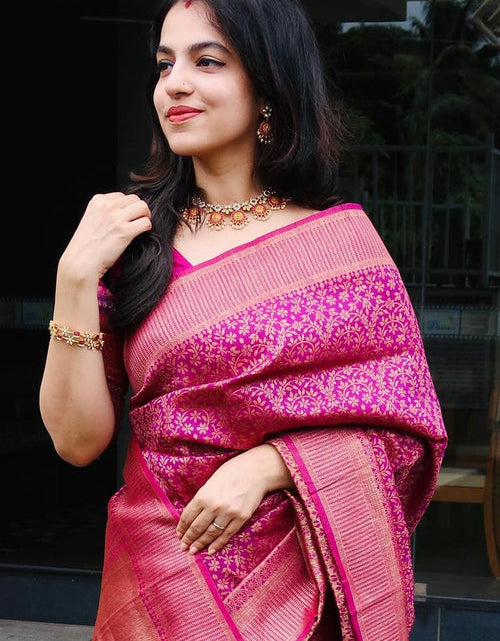 Load image into Gallery viewer, rajyogam banarasi silk saree surat
