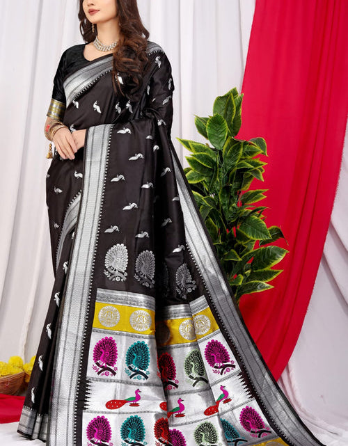 Load image into Gallery viewer, rajyogam paithani silk saree surat
