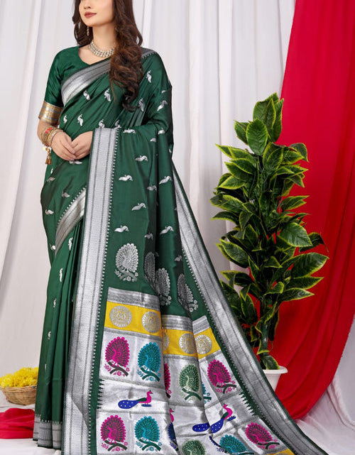 Load image into Gallery viewer, rajyogam paithani silk saree surat
