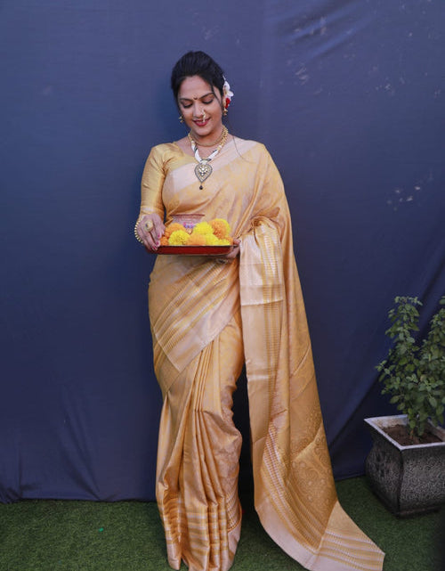 Load image into Gallery viewer, rajyogam banarasi silk saree surat
