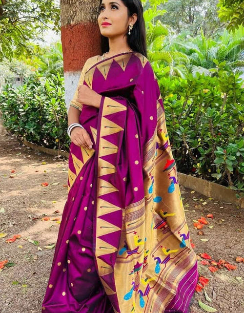 Load image into Gallery viewer, rajyogam paithani silk saree surat
