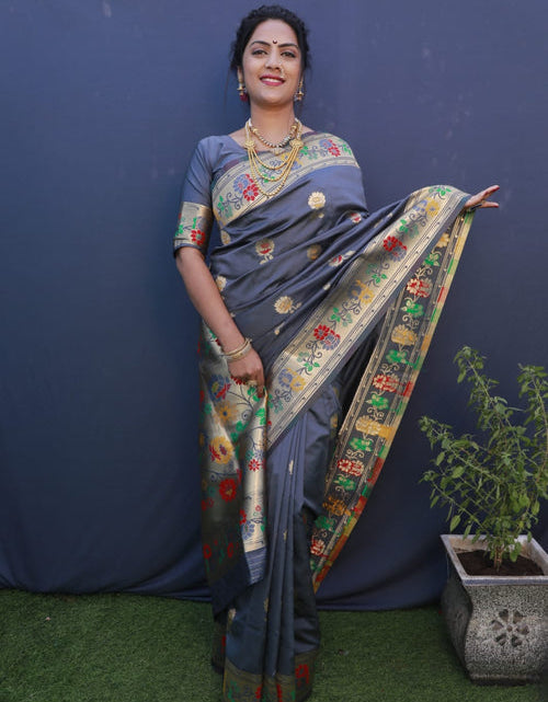 Load image into Gallery viewer, rajyogam paithani silk saree surat
