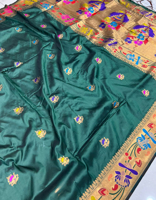 Load image into Gallery viewer, rajyogam paithani silk saree surat
