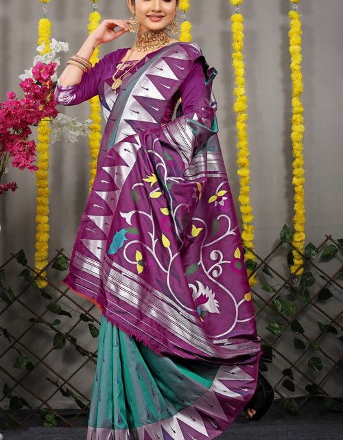 Load image into Gallery viewer, rajyogam paithani silk saree surat
