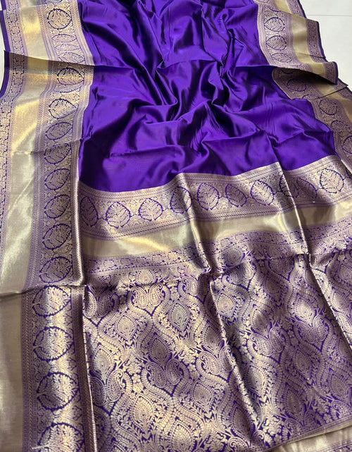 Load image into Gallery viewer, rajyogam banarasi silk saree surat
