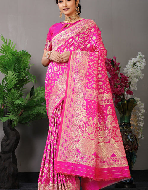 Load image into Gallery viewer, rajyogam banarasi silk saree surat
