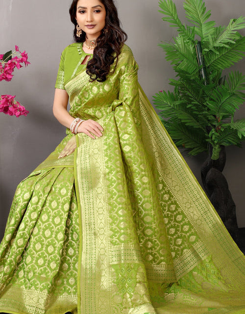 Load image into Gallery viewer, rajyogam banarasi silk saree surat
