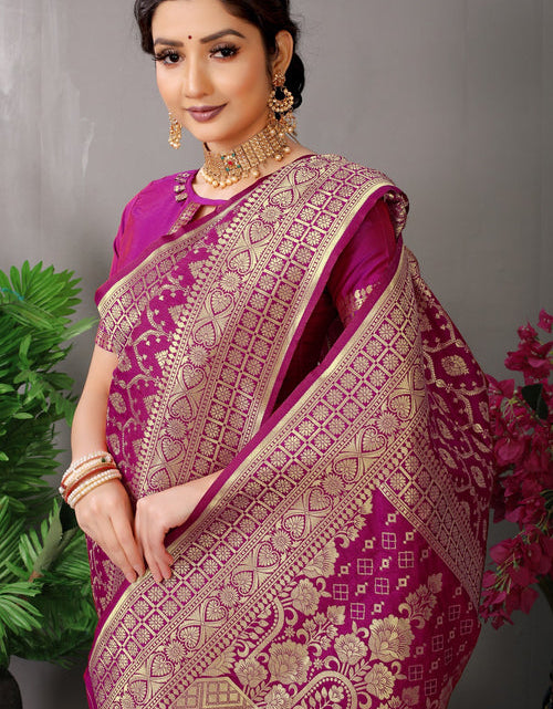 Load image into Gallery viewer, rajyogam banarasi silk saree surat
