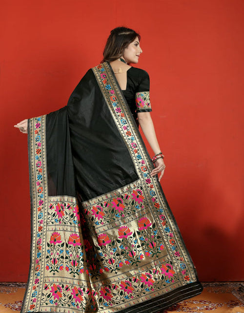 Load image into Gallery viewer, rajyogam paithani silk saree surat
