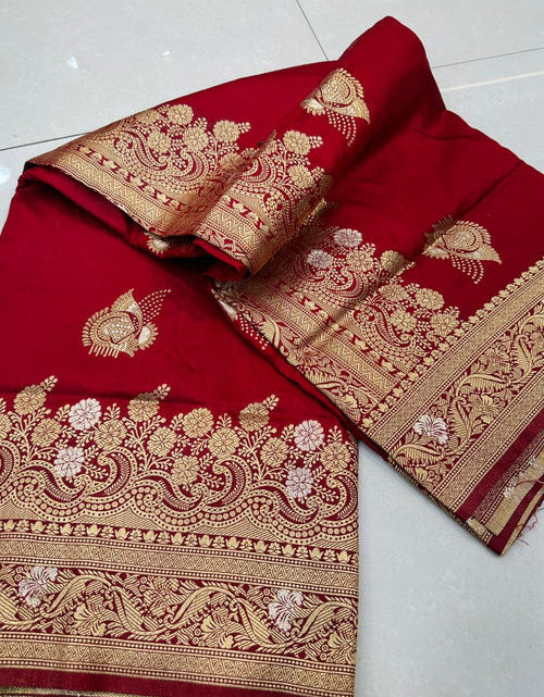 Load image into Gallery viewer, rajyogam banarasi silk saree surat
