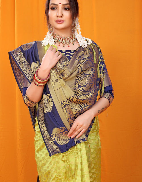 Load image into Gallery viewer, rajyogam banarasi silk saree surat
