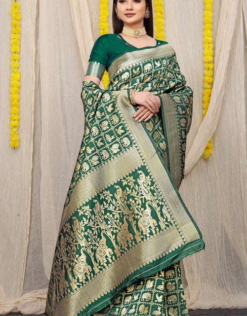 Load image into Gallery viewer, rajyogam banarasi silk saree surat
