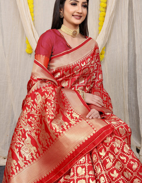 Load image into Gallery viewer, rajyogam banarasi silk saree surat
