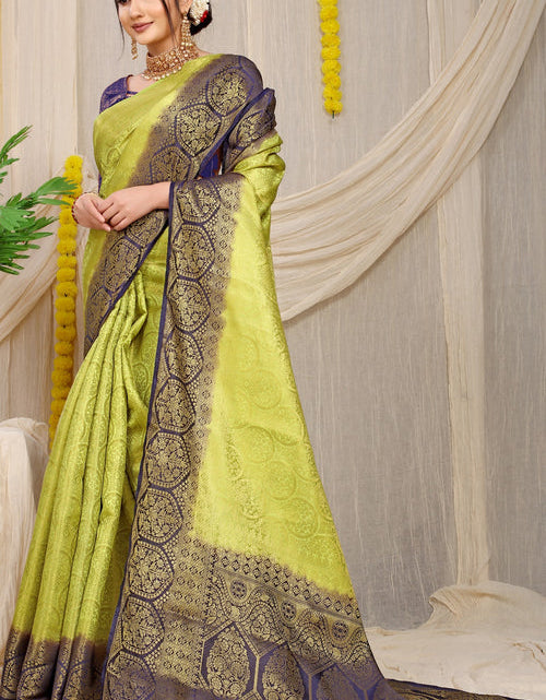 Load image into Gallery viewer, rajyogam banarasi silk saree surat
