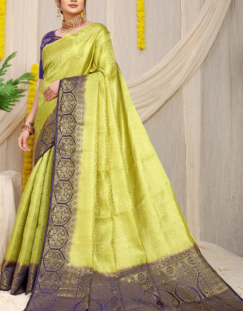 Load image into Gallery viewer, rajyogam banarasi silk saree surat
