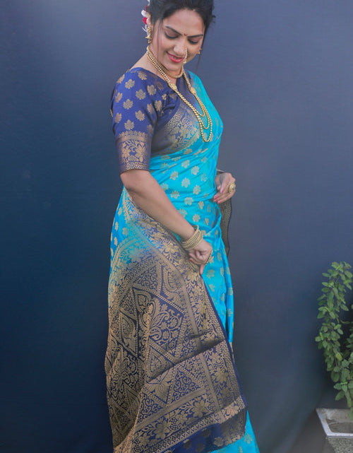 Load image into Gallery viewer, rajyogam banarasi silk saree surat
