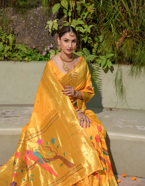 Load image into Gallery viewer, rajyogam paithani silk saree surat
