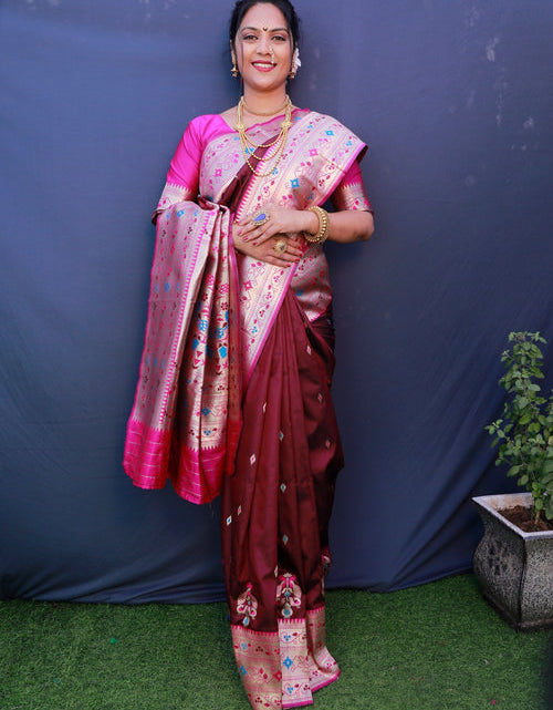 Load image into Gallery viewer, rajyogam paithani silk saree surat
