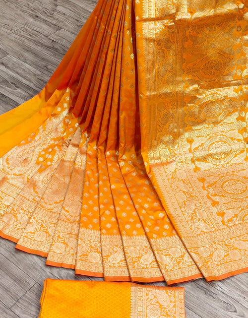 Load image into Gallery viewer, rajyogam banarasi silk saree surat
