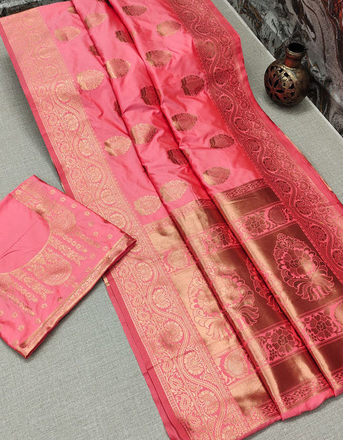 Load image into Gallery viewer, rajyogam banarasi silk saree surat
